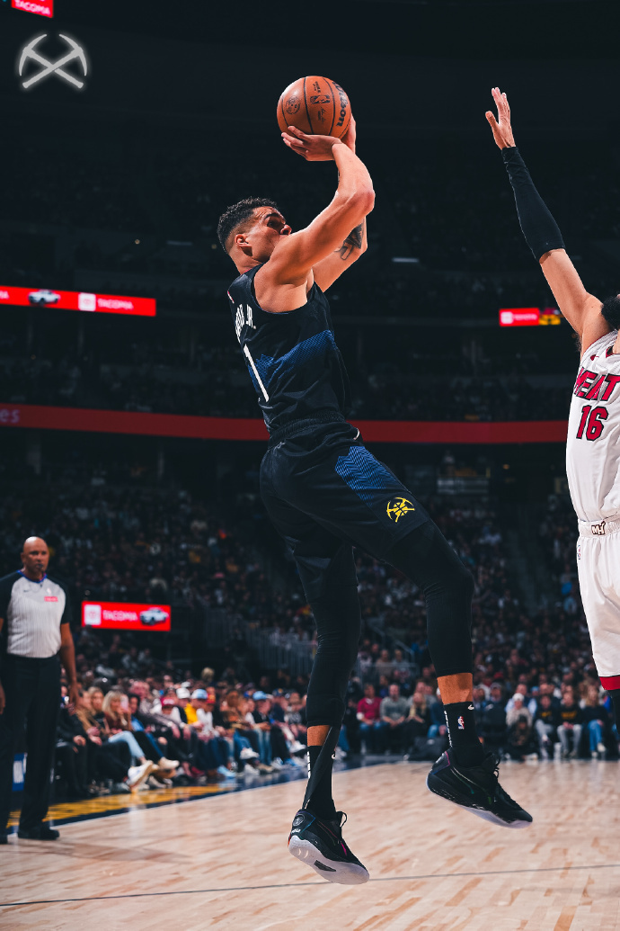 掘金实现持续领先，球队整体配合更加默契的简单介绍