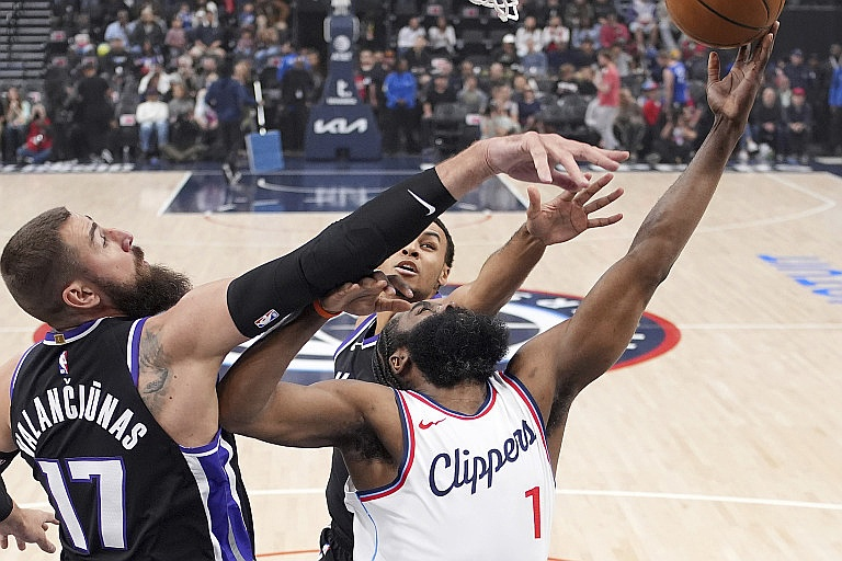 比赛如火如荼，擂台竞技勇者勇斗，创造传奇