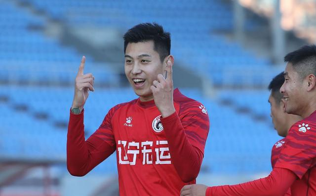 辽宁宏运不敌劲旅，遭遇输球困境