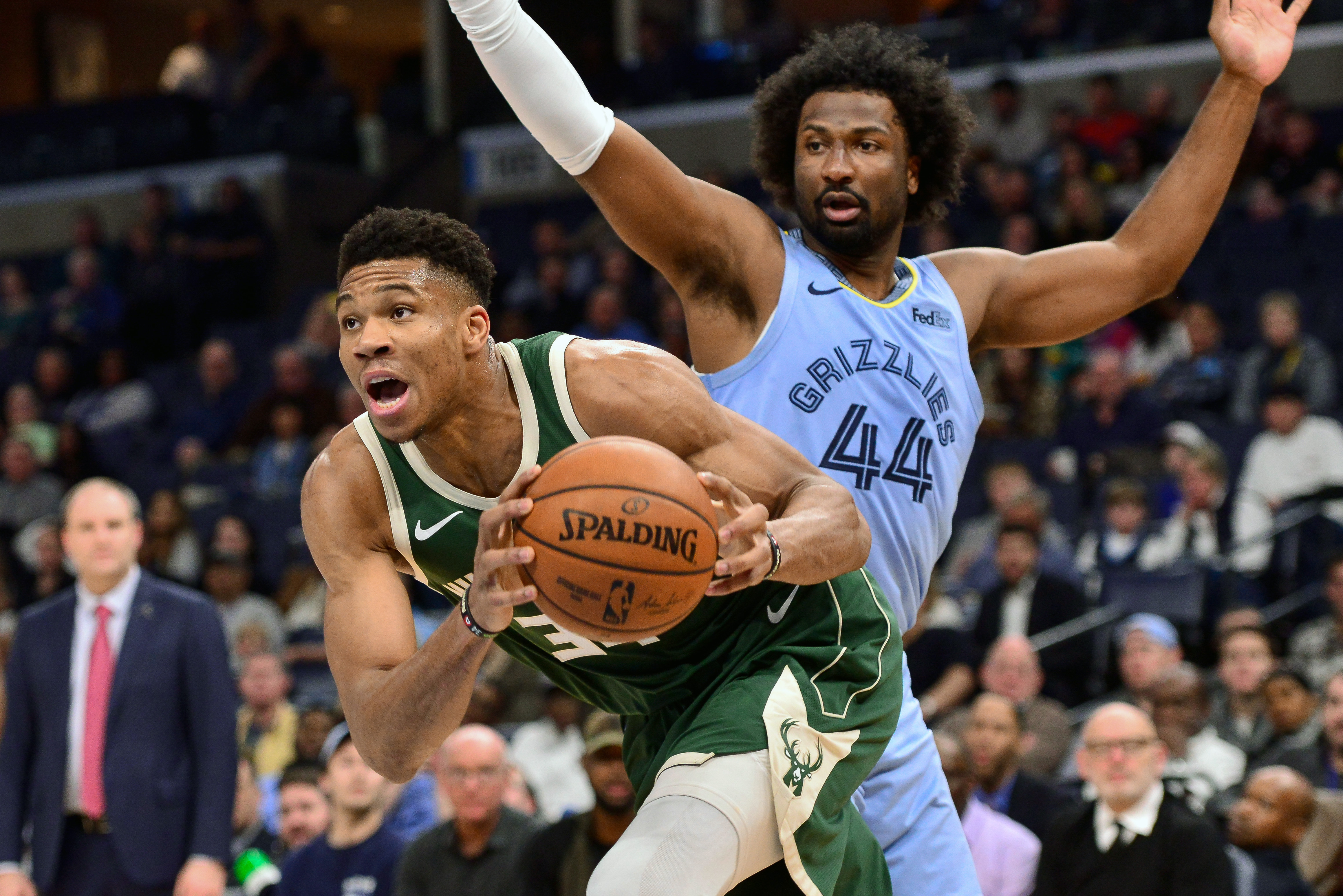 1xBit体育app下载-关于雄鹿连胜久未有人破之：强势狂飙势不可挡的信息