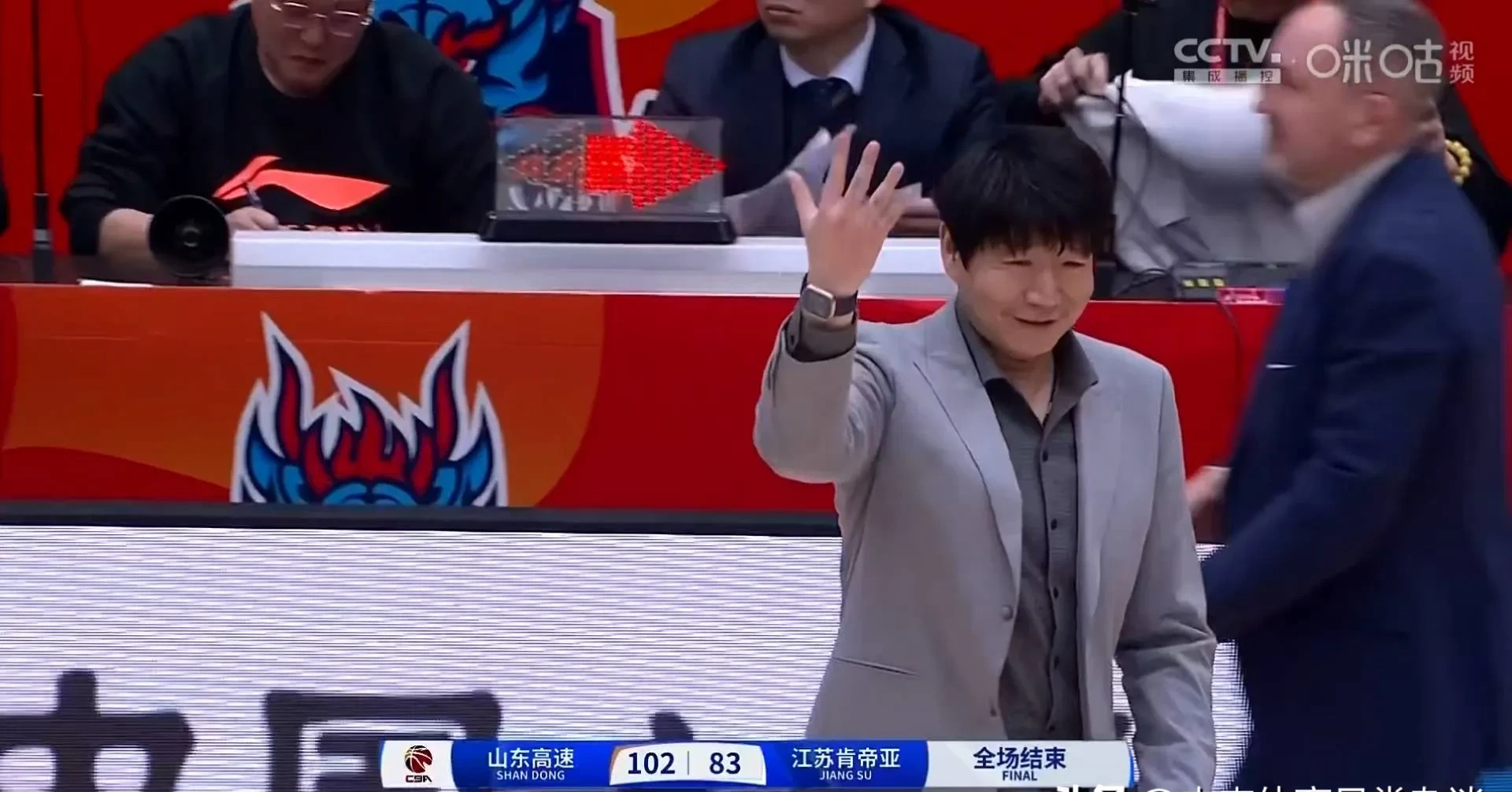 江苏男篮力压对手，取得胜利