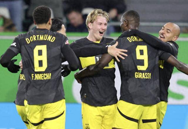 1xBit体育教练-包含多特蒙德客场击败门兴格拉德巴赫，保持胜利态势的词条