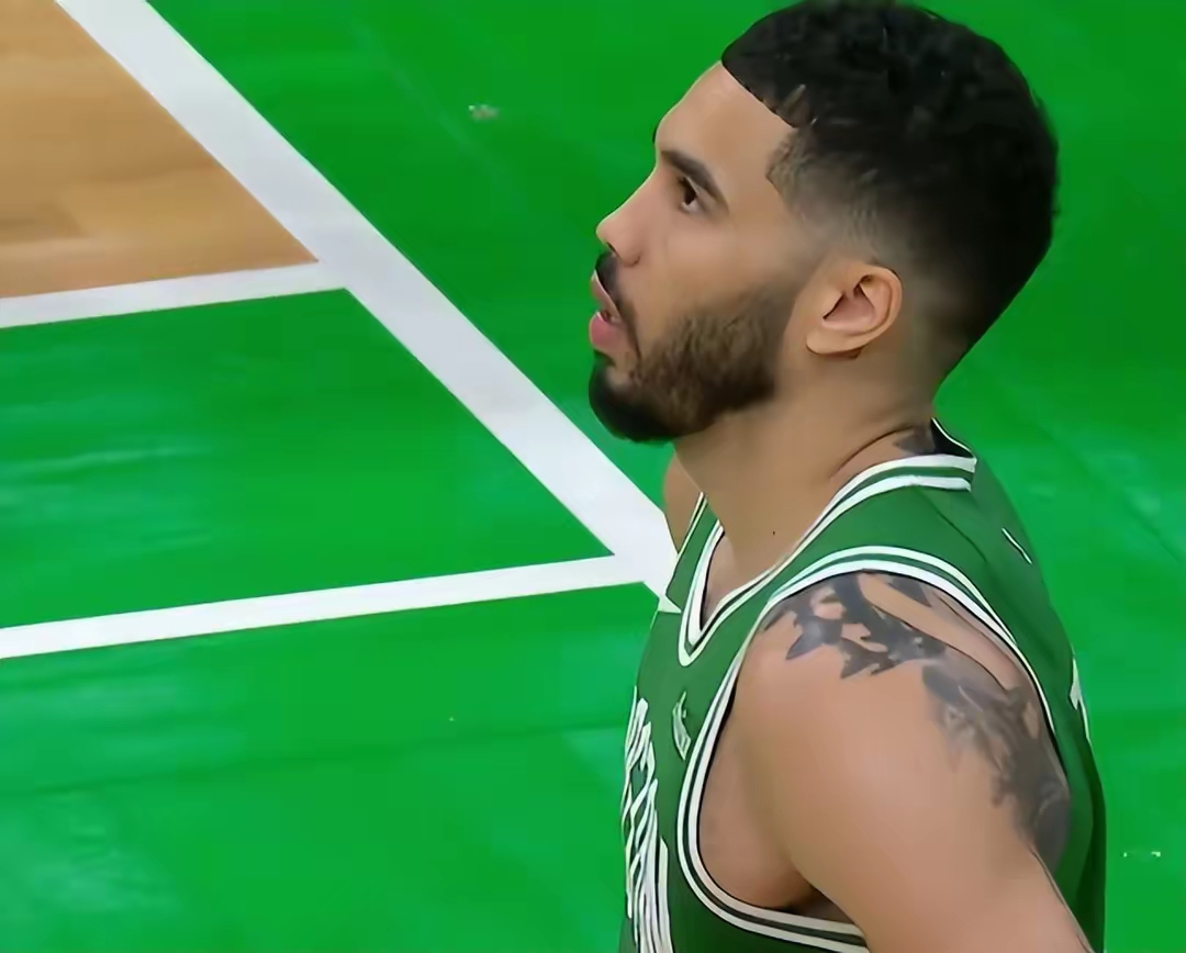 1xBit体育入口-包含凯尔特人双少砍分，再次逆转晋级的词条