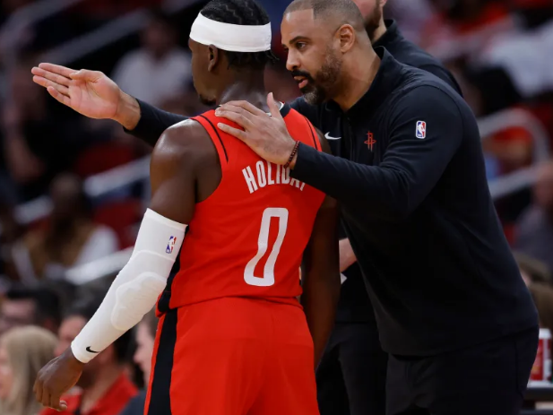 1xBit体育注册-关于爵士遭遇防守瓶颈，需调整战术，压迫对手的信息