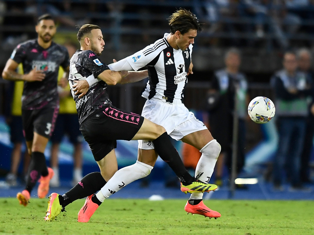 尤文主场战胜对手,取得胜利 尤文主场战胜对手,取得胜利