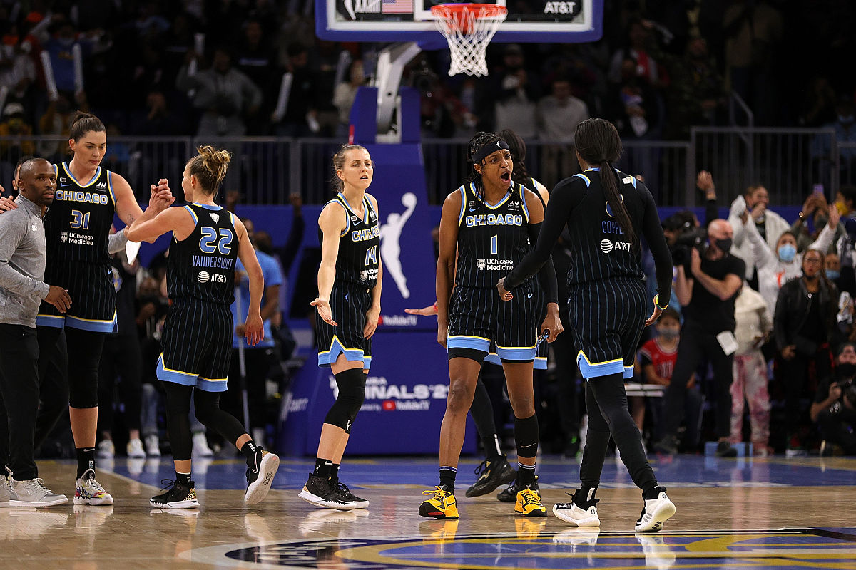 1xBit体育馆-马刺逆转掘金，取得四连胜