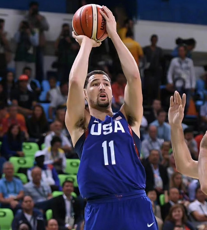 1xBit体育活动-关于汤普森：希望在勇士结束职业生涯已开始考虑生活安排的信息