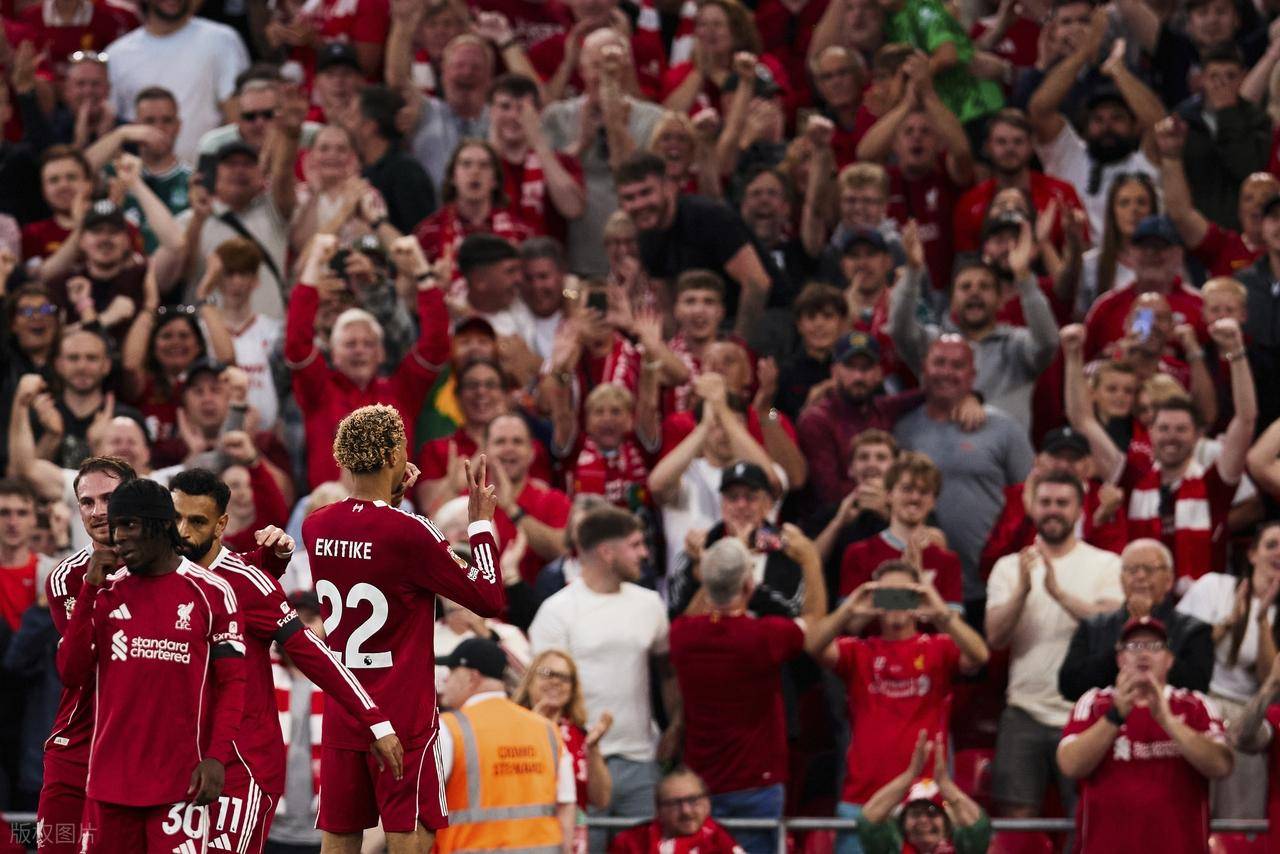 伯恩茅斯中场无私助攻，帮助球队奋勇斗胜的简单介绍